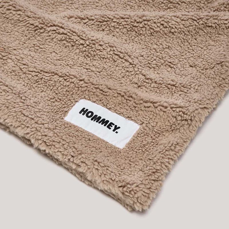 HOMMEY. Faux Fur Throw Blanket image number 1
